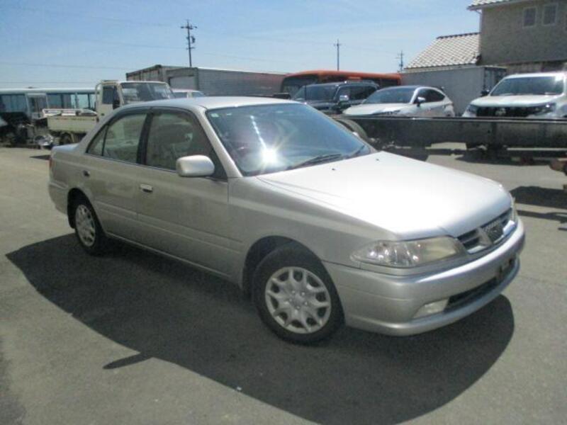 TOYOTA CARINA