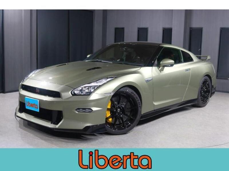 NISSAN GT-R