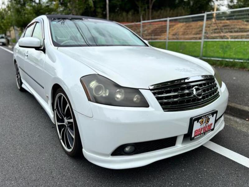 NISSAN FUGA