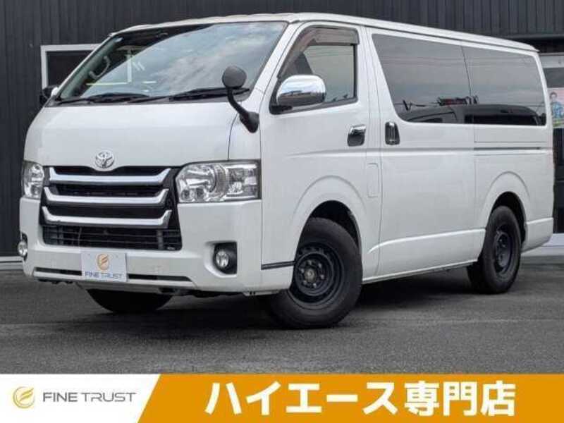 TOYOTA HIACE VAN