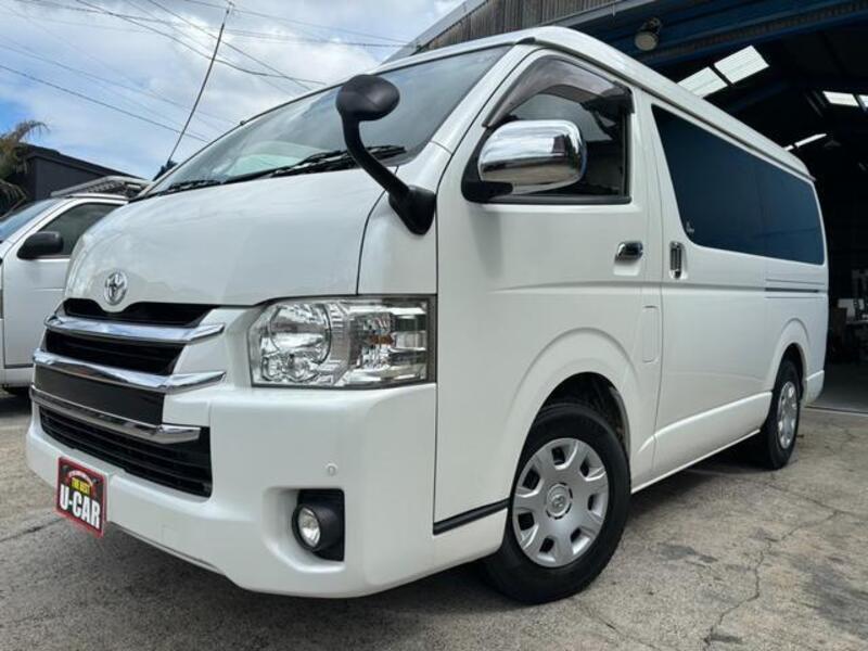 TOYOTA HIACE WAGON