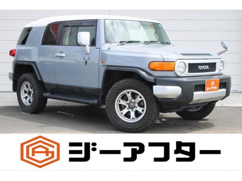 TOYOTA FJ CRUISER