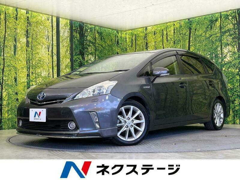 PRIUS ALPHA-56