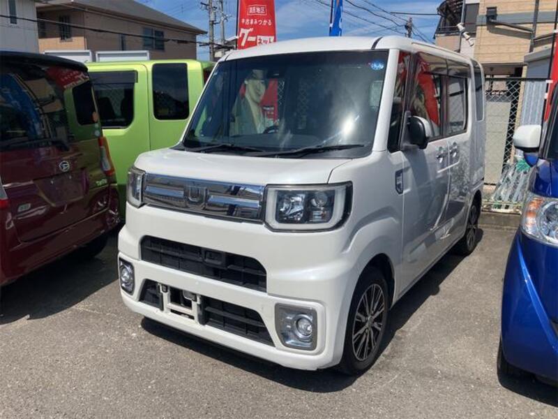 DAIHATSU WAKE
