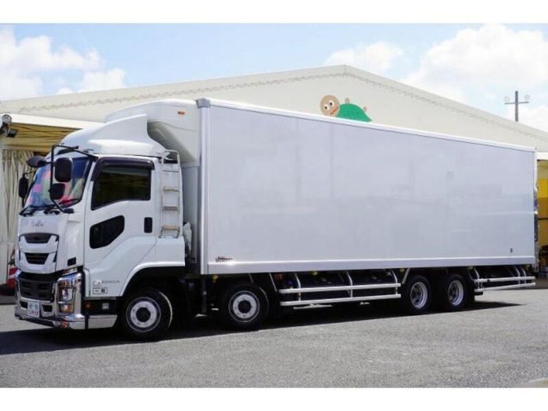 ISUZU GIGA