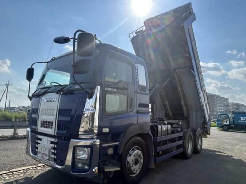 ISUZU GIGA