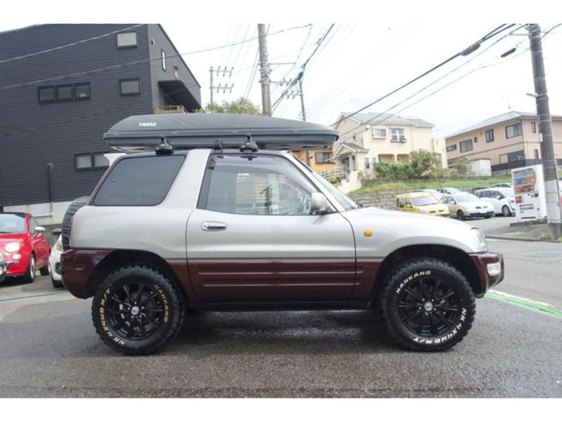 RAV4