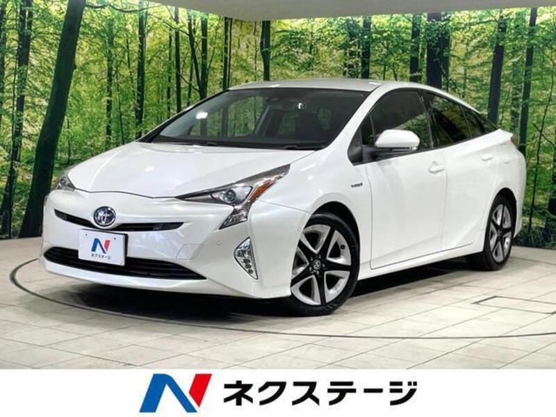 TOYOTA PRIUS