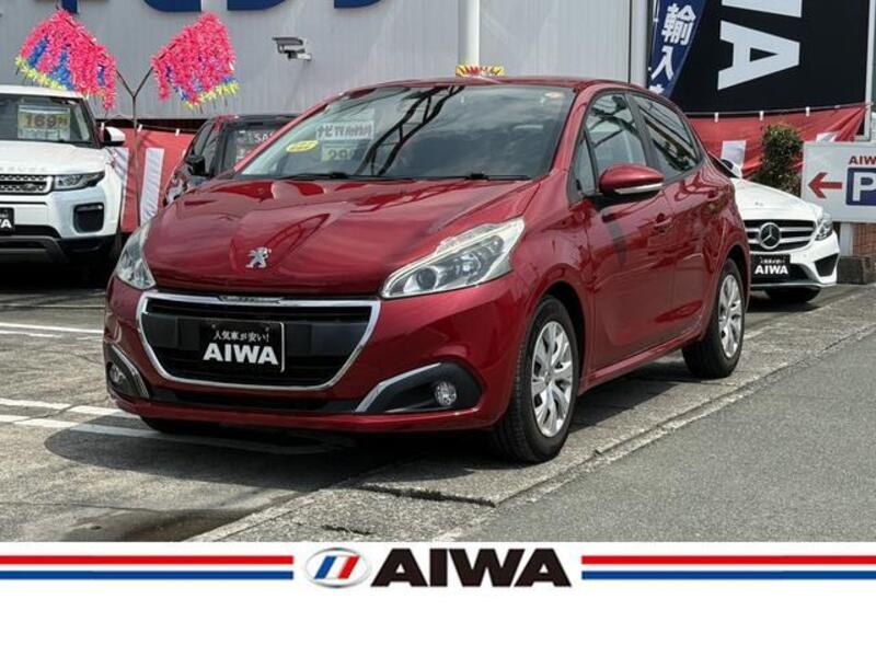PEUGEOT 208