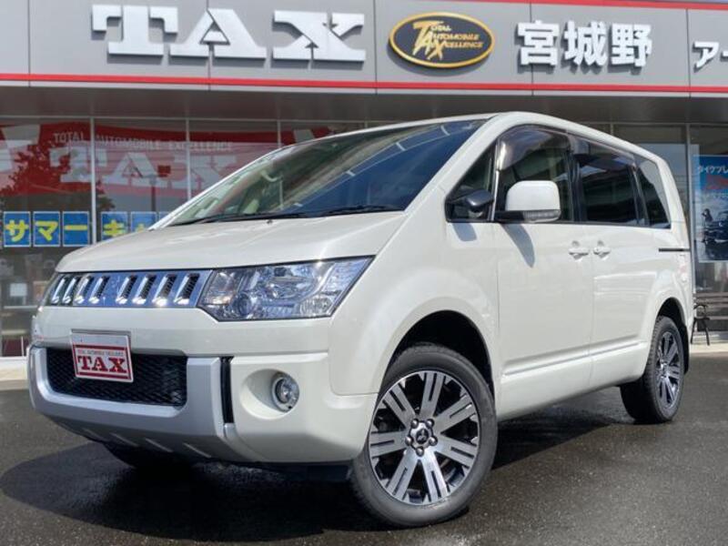 MITSUBISHI DELICA D5