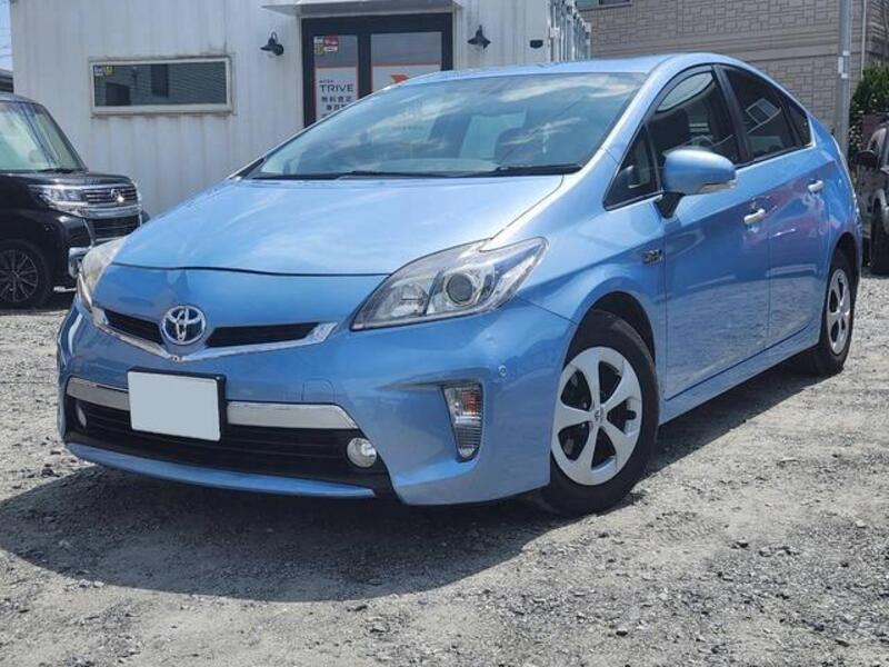 TOYOTA PRIUS PHV