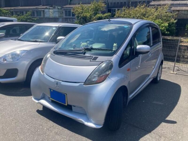 MITSUBISHI I