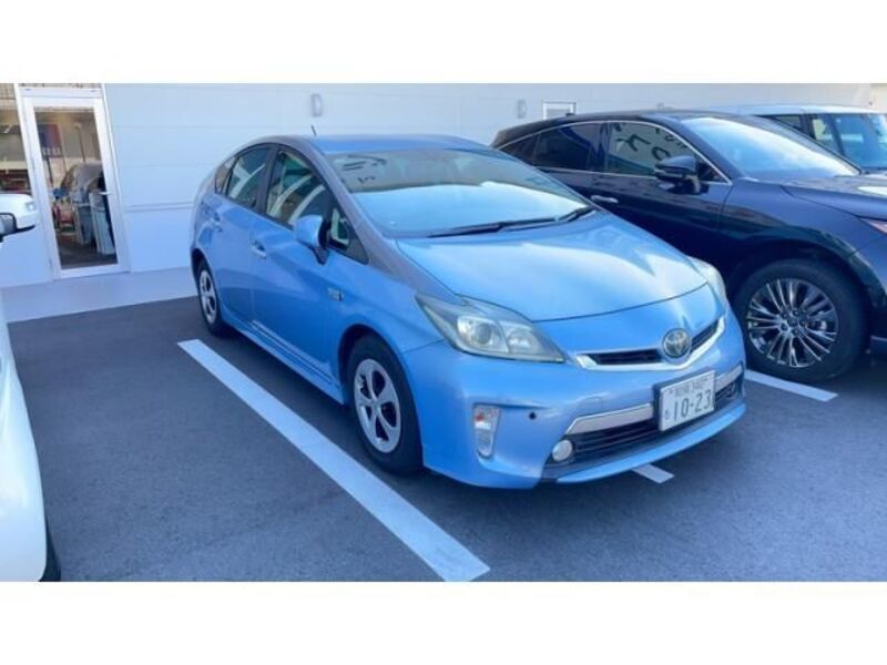 TOYOTA PRIUS PHV
