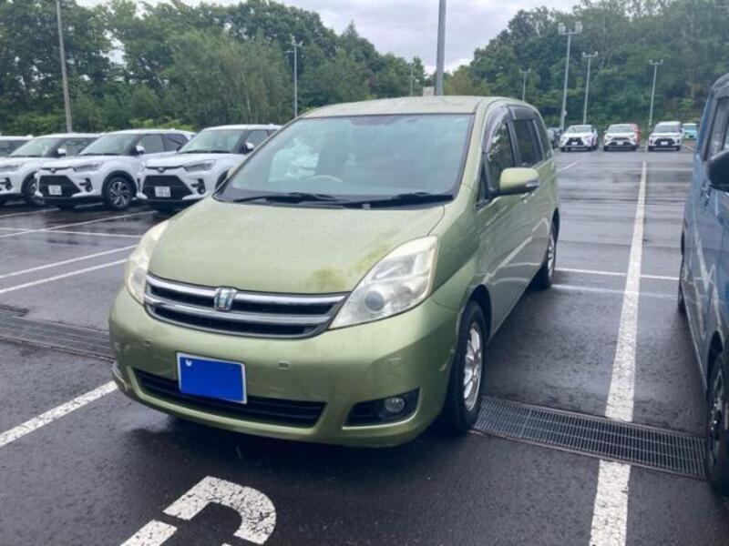 TOYOTA ISIS