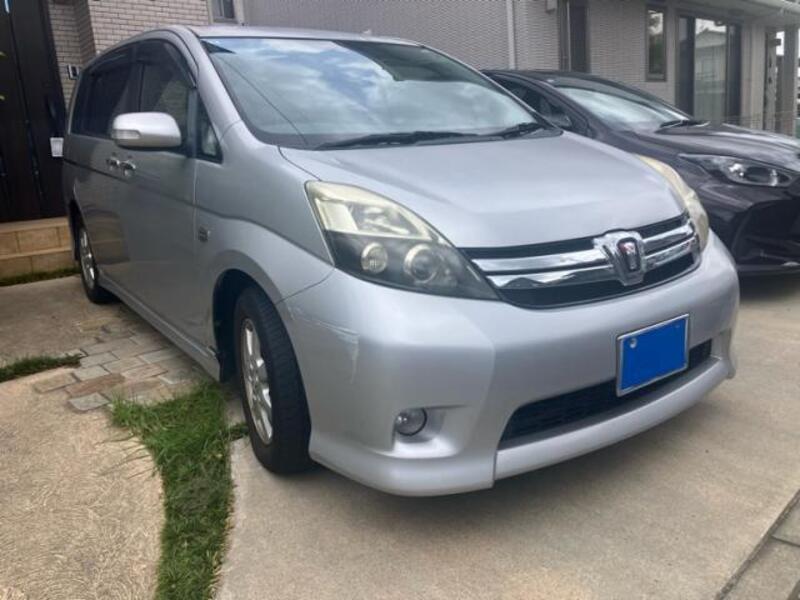 TOYOTA ISIS