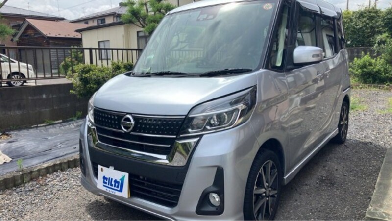 NISSAN DAYZ ROOX