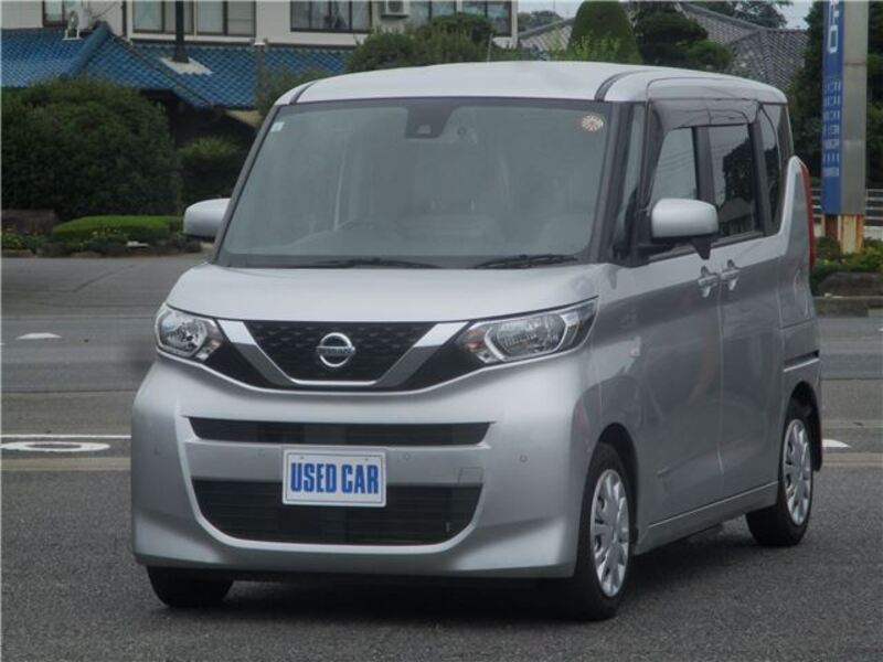 NISSAN ROOX