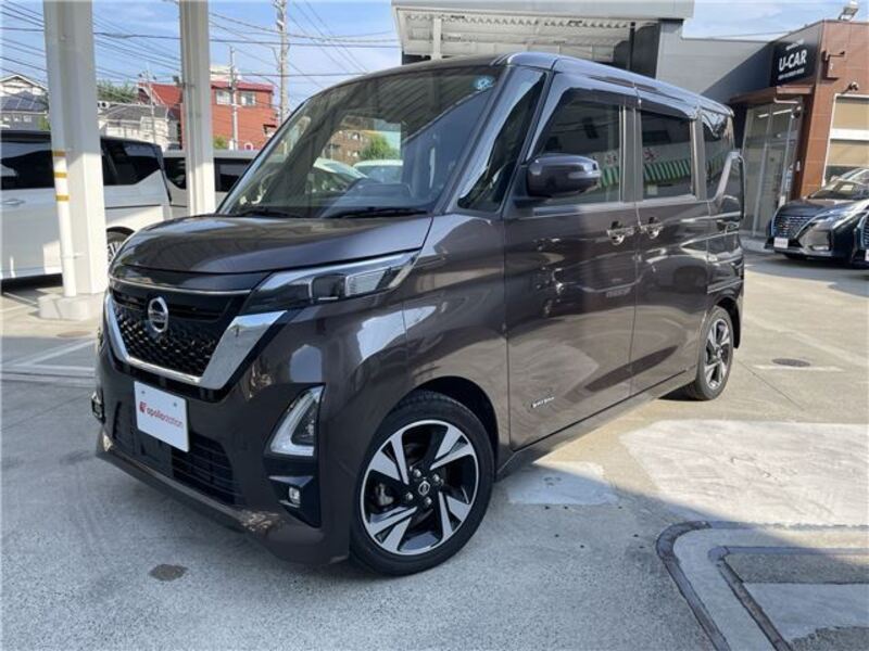 NISSAN ROOX