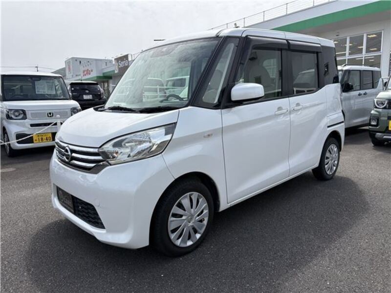 NISSAN DAYZ ROOX