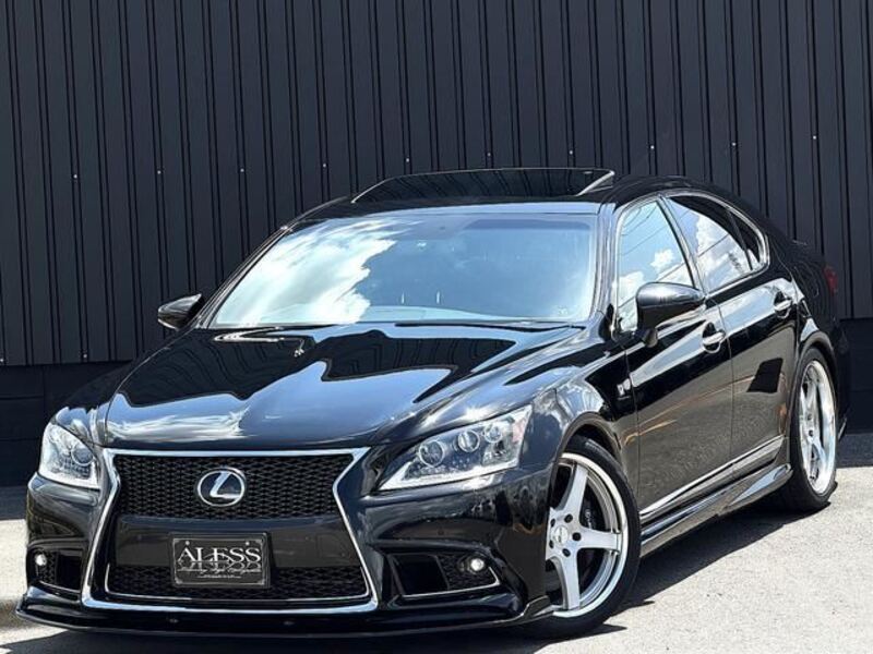 LEXUS LS