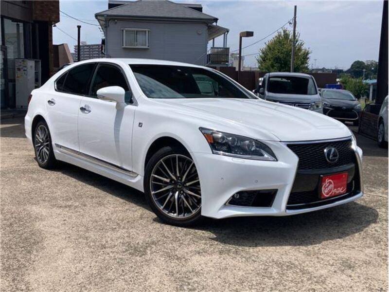 LEXUS LS