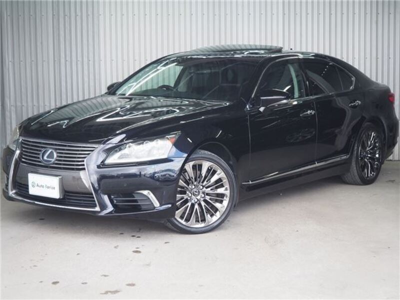 LEXUS LS