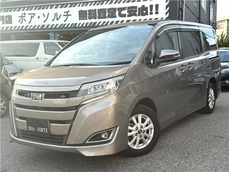 TOYOTA NOAH