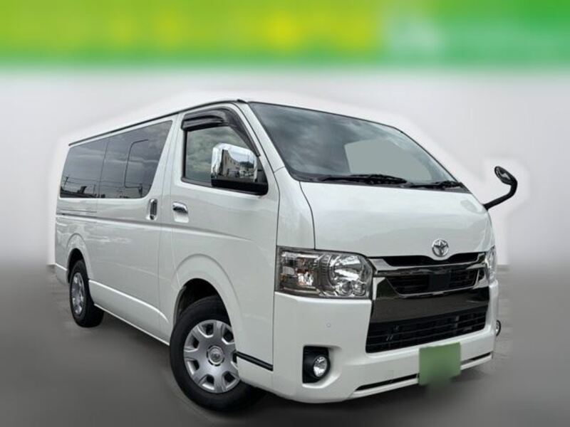 TOYOTA HIACE VAN