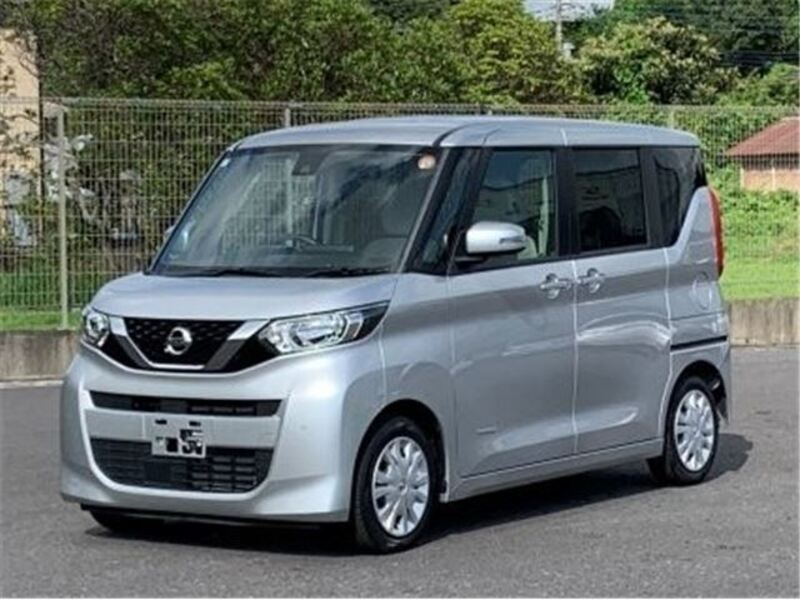 NISSAN ROOX