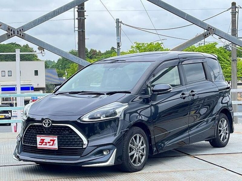 TOYOTA SIENTA