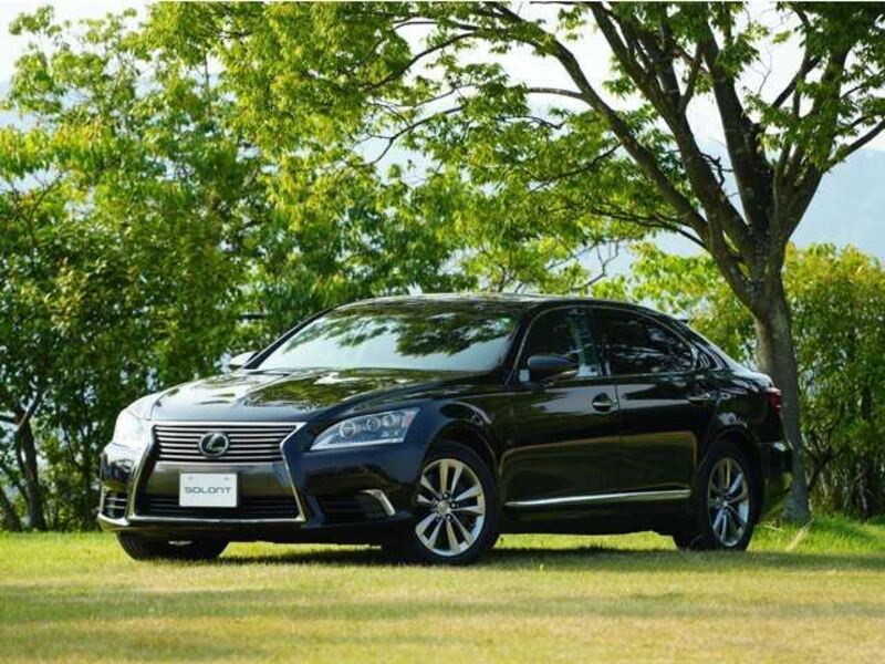 LEXUS LS