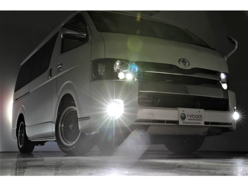 HIACE VAN