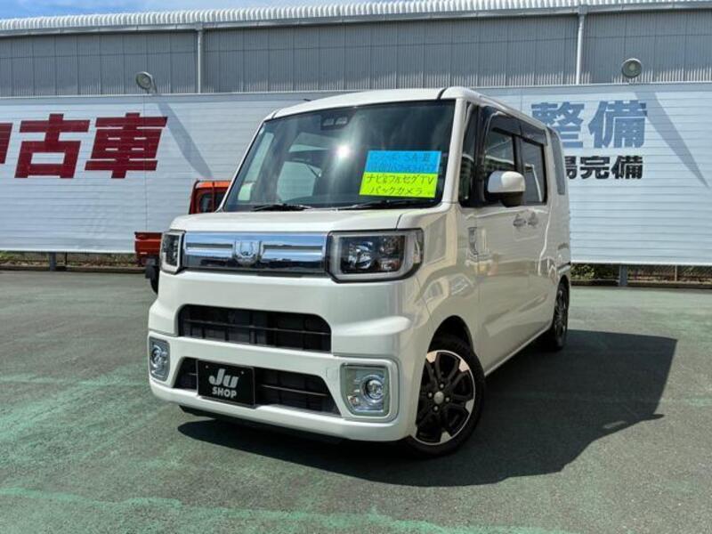 DAIHATSU WAKE