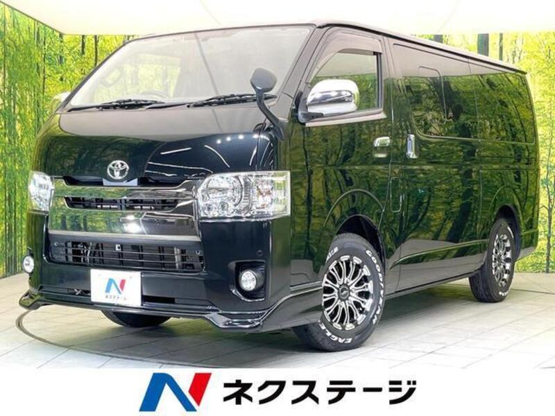 TOYOTA HIACE VAN