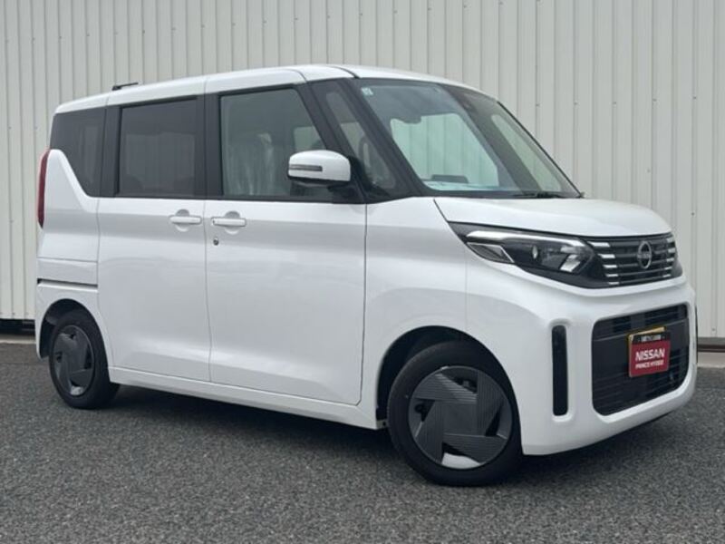 NISSAN ROOX