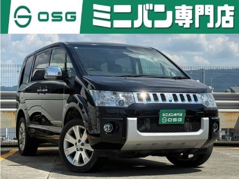 MITSUBISHI DELICA D5