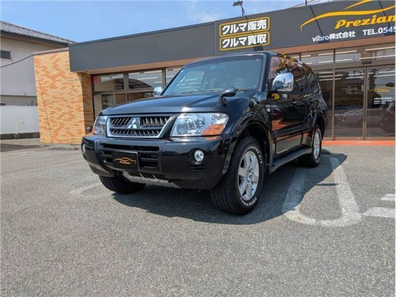 MITSUBISHI PAJERO