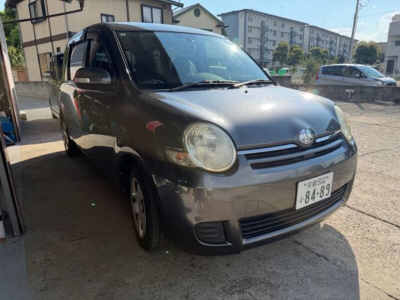 TOYOTA SIENTA