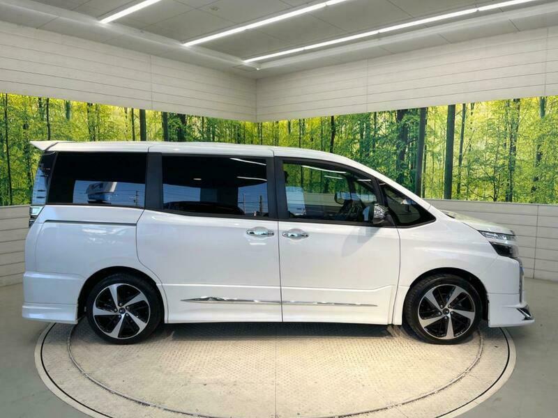 Used 2021 TOYOTA VOXY ZRR80W | SBI Motor Japan