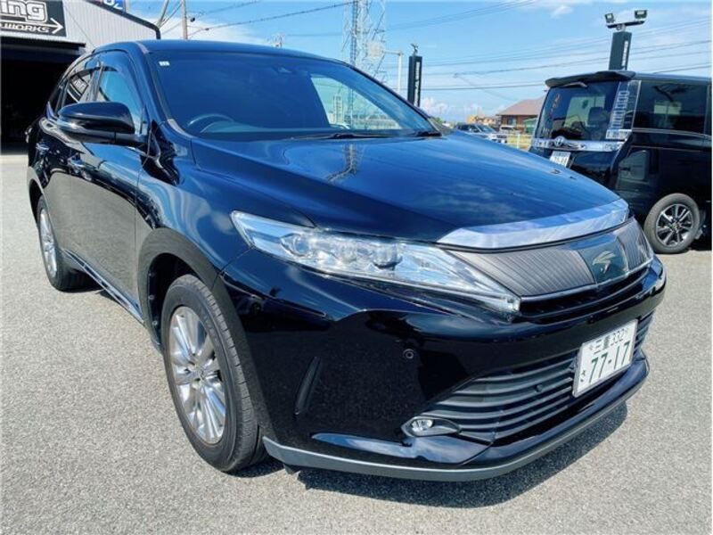 TOYOTA HARRIER