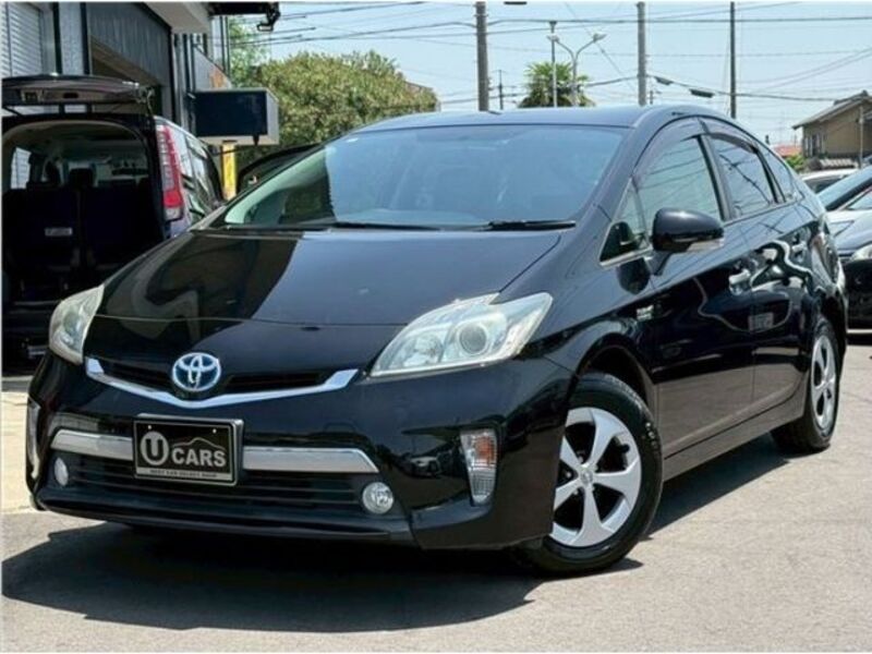 TOYOTA PRIUS PHV
