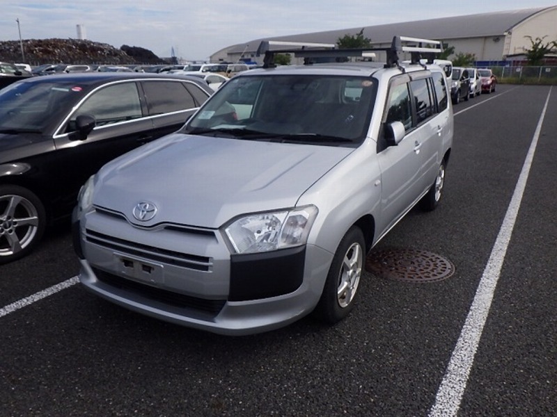 TOYOTA SUCCEED