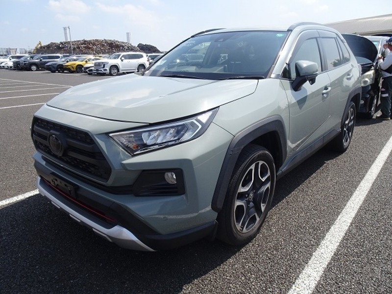 TOYOTA RAV4