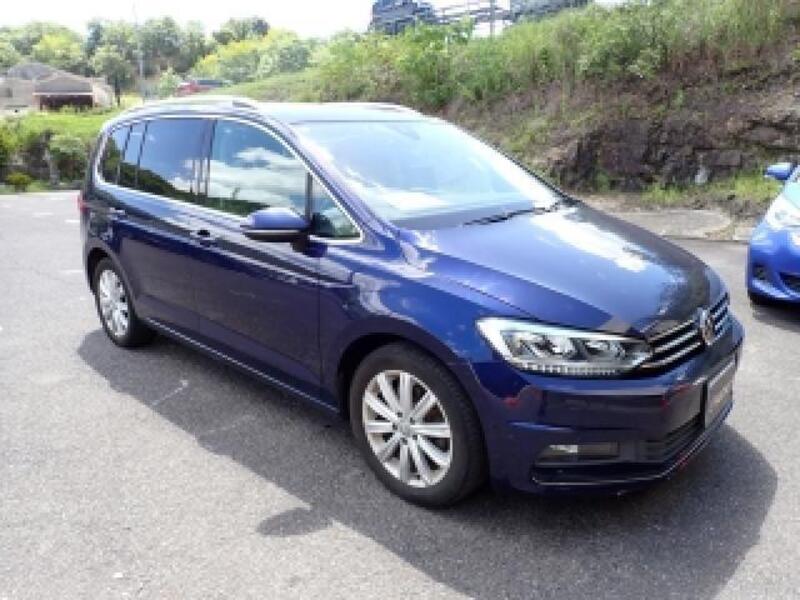 VOLKSWAGEN GOLF TOURAN