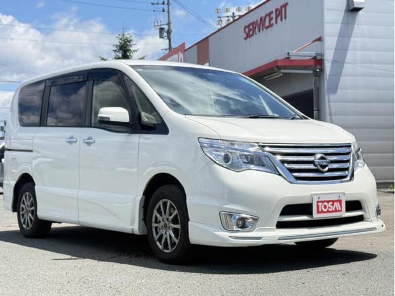 NISSAN SERENA