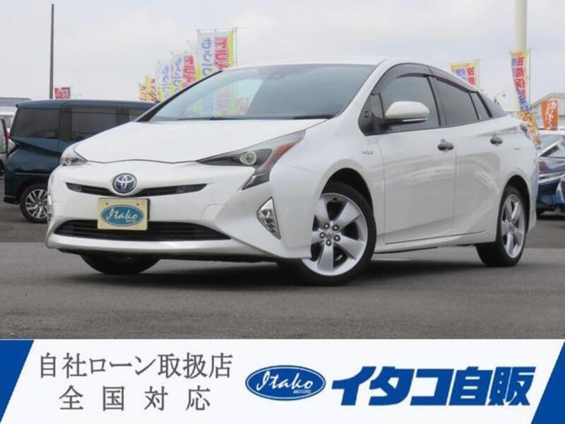 TOYOTA PRIUS