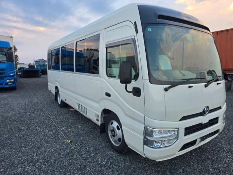 TOYOTA COASTER