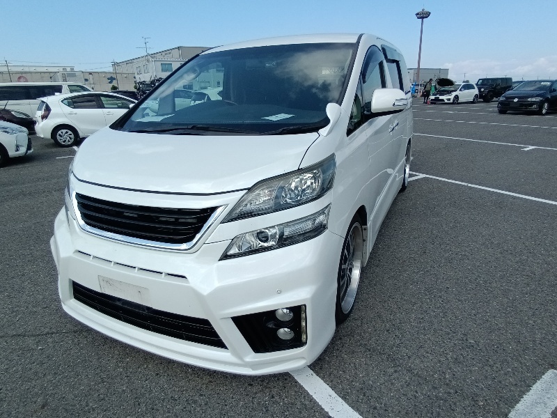 TOYOTA VELLFIRE