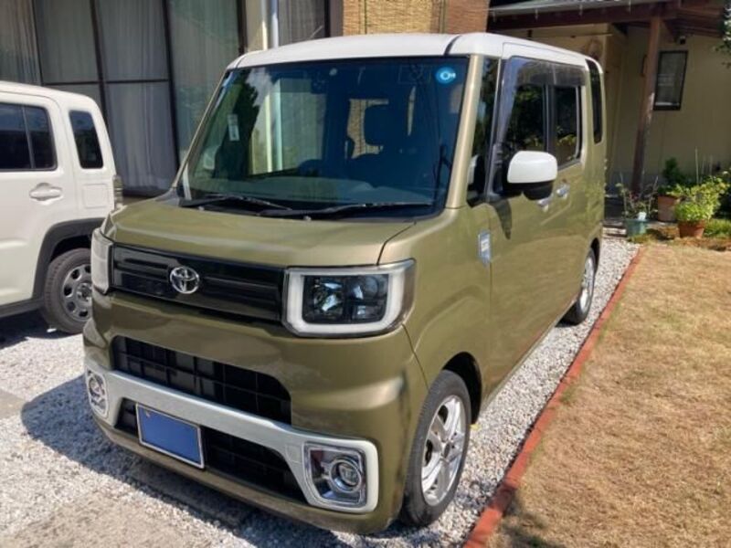 TOYOTA PIXIS MEGA
