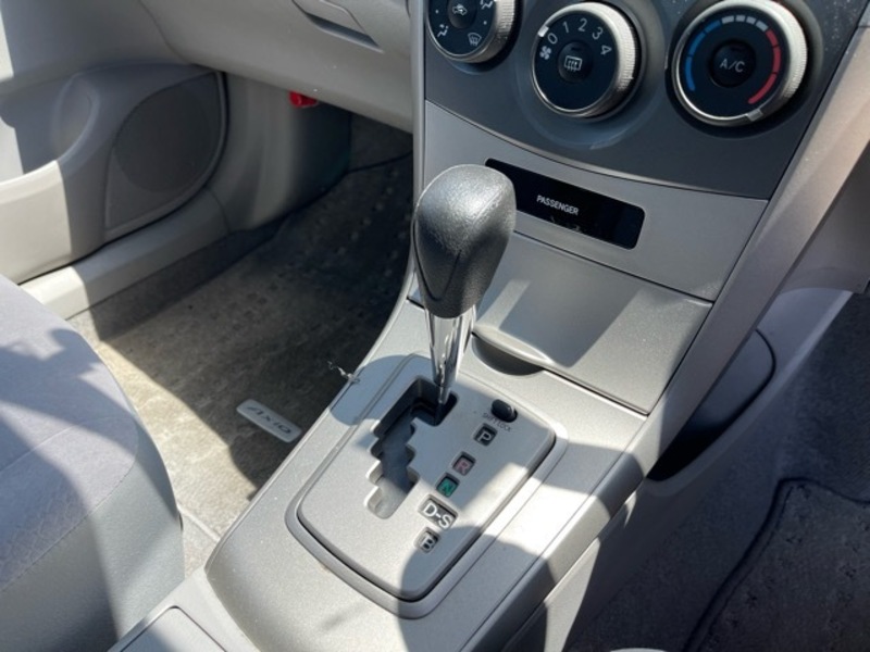 COROLLA AXIO